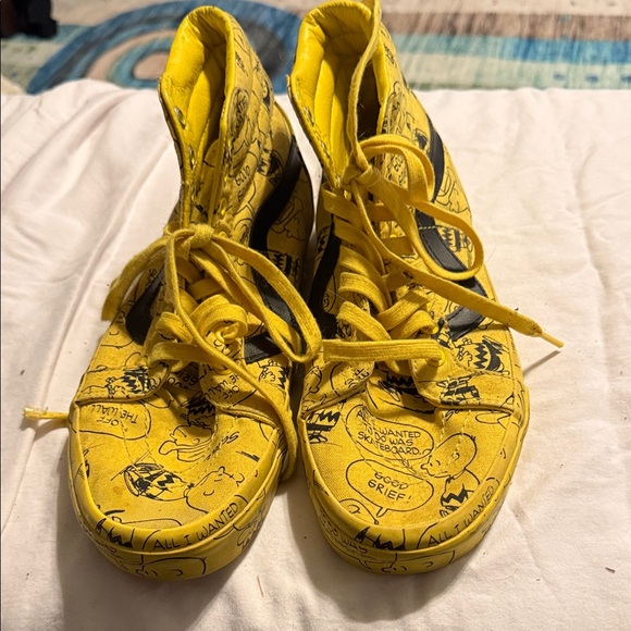 Vans x Peanuts Charlie Brown High Top Sneakers YellowSize 8.5Rar